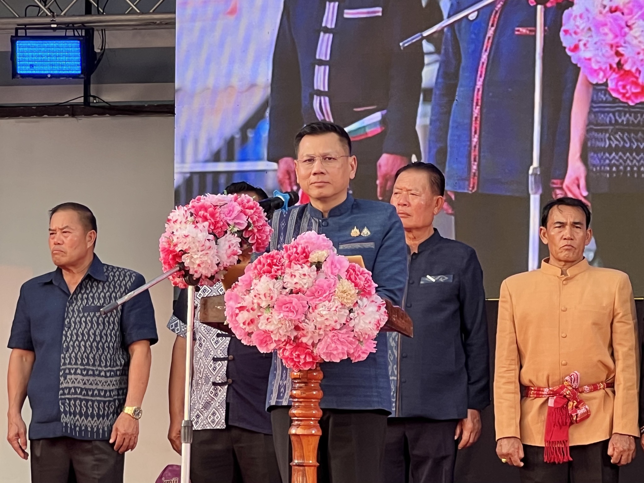 พช.นิคมคำสร้อย : ร่วมพิธีเปิดงานส่งเสริมวัฒนธรรมประเพณีท้องถิ่นและการท่องเที่ยวชุมชนอำเภอนิคมคำสร้อย ประจำปี 2569 ภายใต้ชื่องาน “โฮมใจ ไทนิคมฯ”         