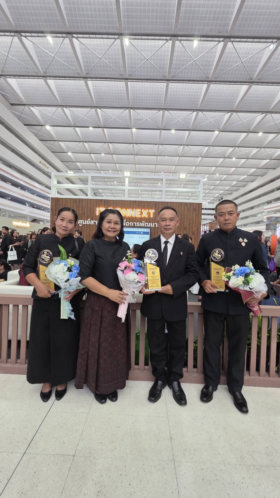 พช.นิคมคำสร้อย : ร่วมพิธีอัญเชิญโล่รางวัลพระราชทานสมเด็จพระกนิษฐาธิราชเจ้า กรมสมเด็จพระเทพรัตนราชสุดาฯ สยามบรมราชกุมารี และพิธีมอบโล่รางวัลสิงห์ทอง ประจำปี 2569 ภายในงานวันพัฒนาชุมชน ประจำปี พ.ศ. 2569 ครั้งที่ 15 (15th Community Development DAY 2026) 